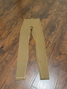 Lululemon women’s wunder under high rise tight 28” leggings size 2